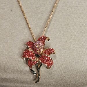 RED FLOWER STATEMENT NECKLACE